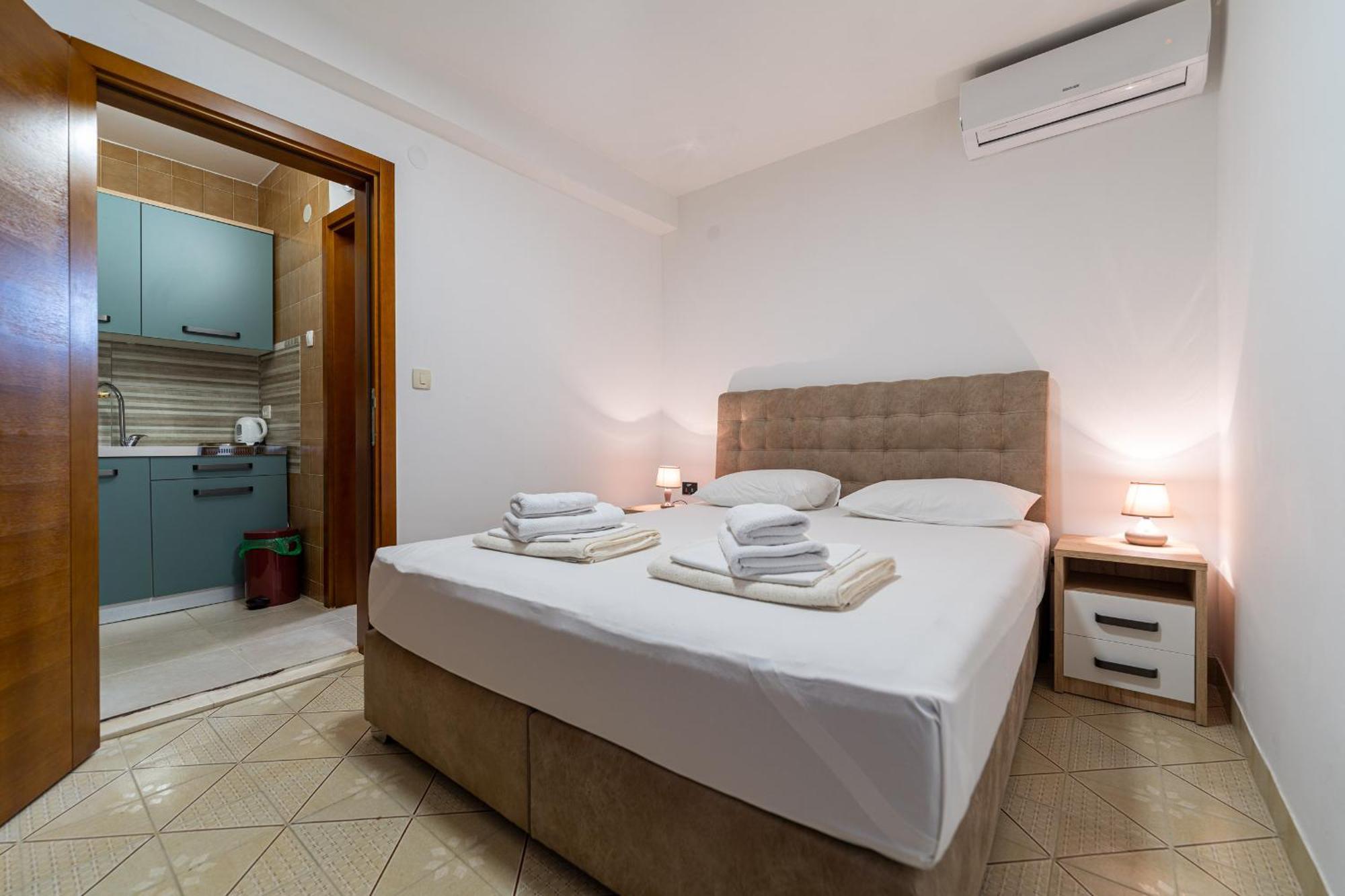 Studio Apartments Marea 2 Budva Rum bild